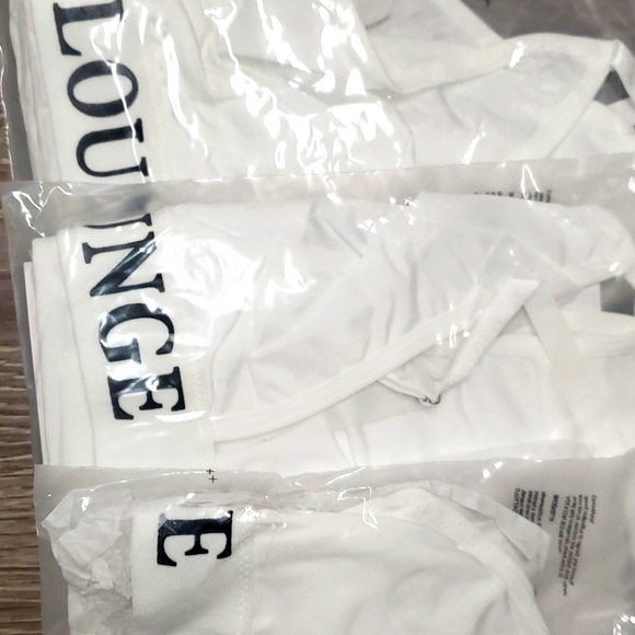 White Triangle Bra & Cheeky 🤍 - Picture 4 of 4